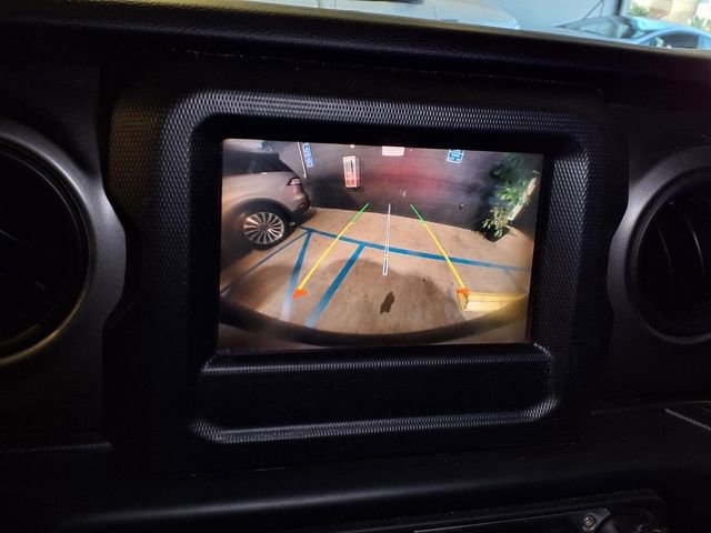 Used 2023 Jeep Wrangler Sport S AWD/4WD image 7