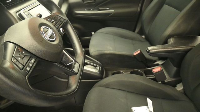 Used 2023 Nissan Kicks S FWD image 19