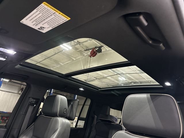 Used 2025 GMC Yukon XL Elevation w/ Elevation Premium Package image 20