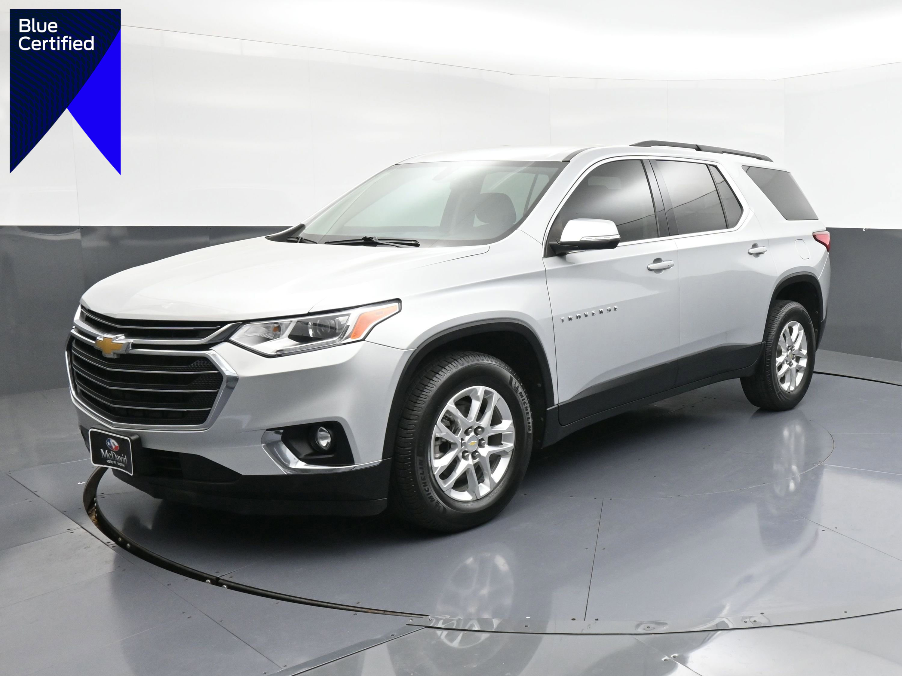 Used 2021 Chevrolet Traverse LT image 1