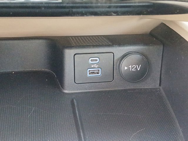 Certified 2022 Ford Escape SEL AWD/4WD image 16