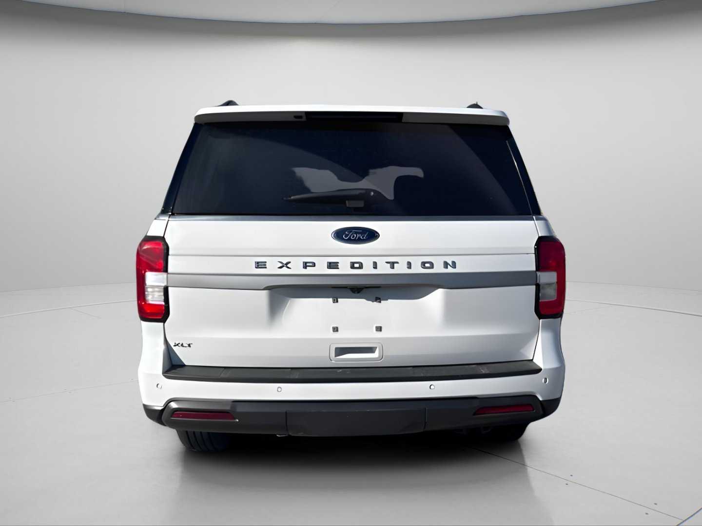 Certified 2024 Ford Expedition XLT AWD/4WD image 9