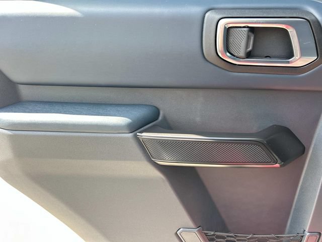 Certified 2025 Ford Bronco Heritage Edition AWD/4WD image 16