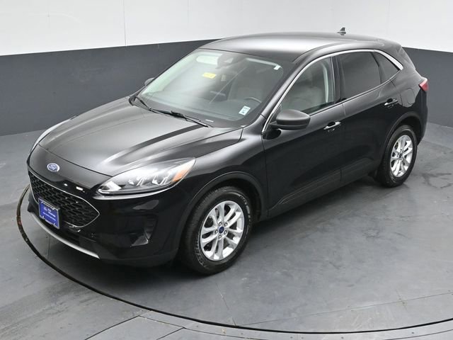 Certified 2022 Ford Escape SE w/ Cold Weather Package image 3