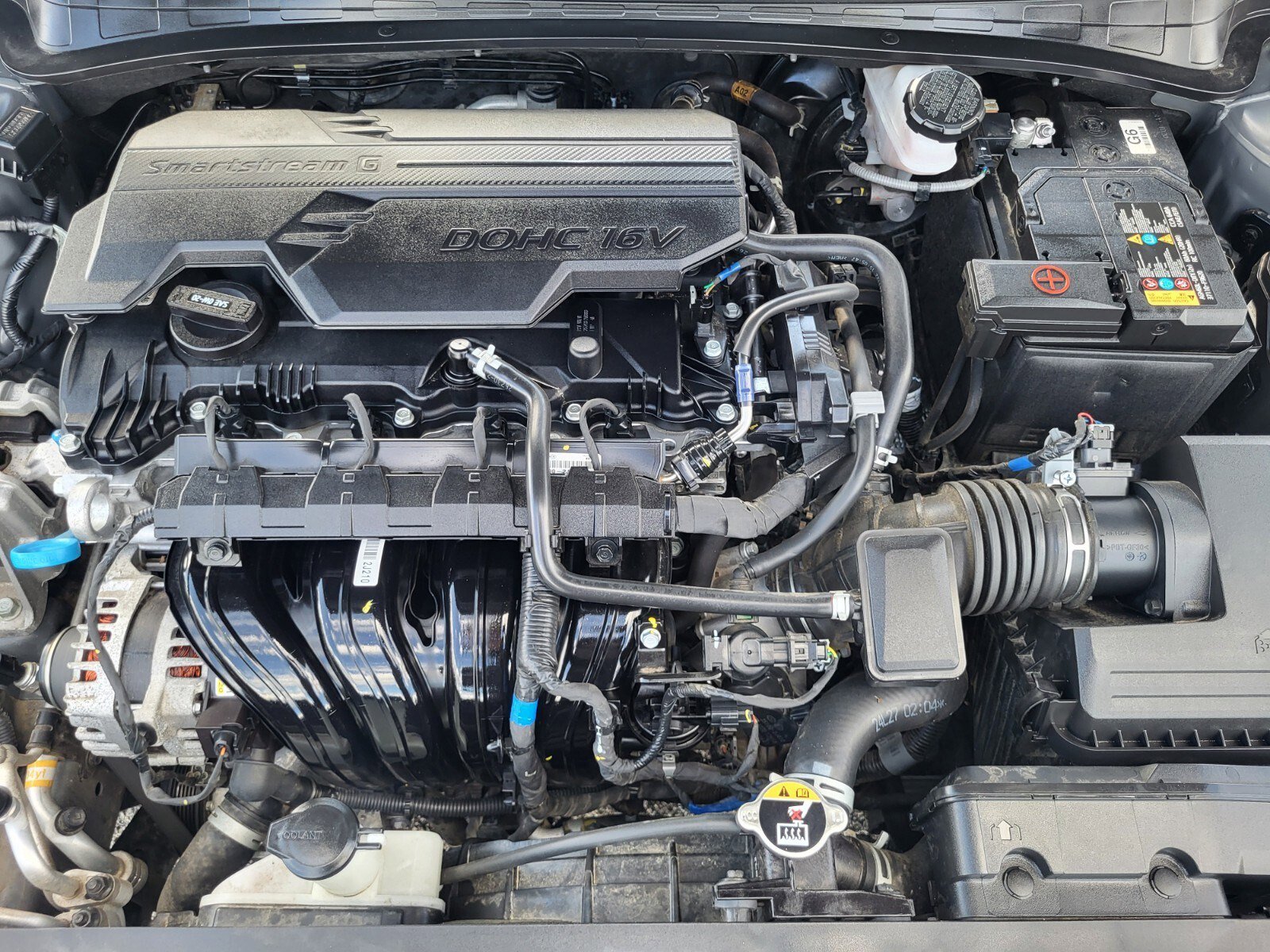 Used 2025 Hyundai Elantra Sport FWD image 31
