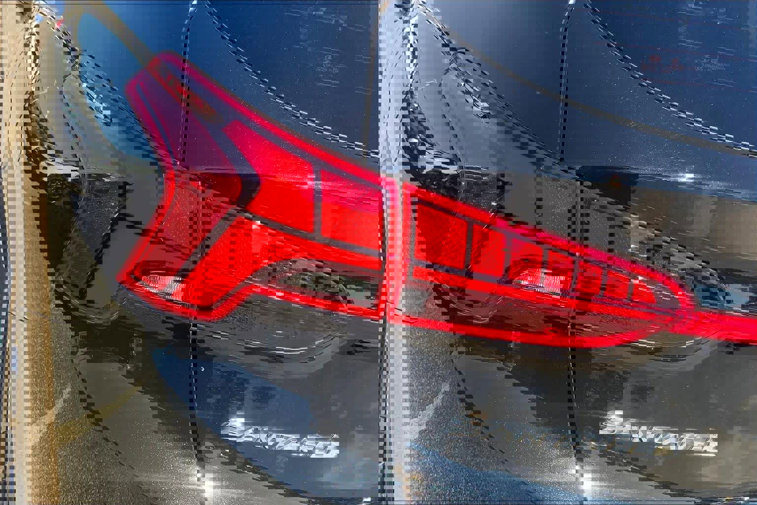 Used 2023 Hyundai Santa Fe Limited image 28