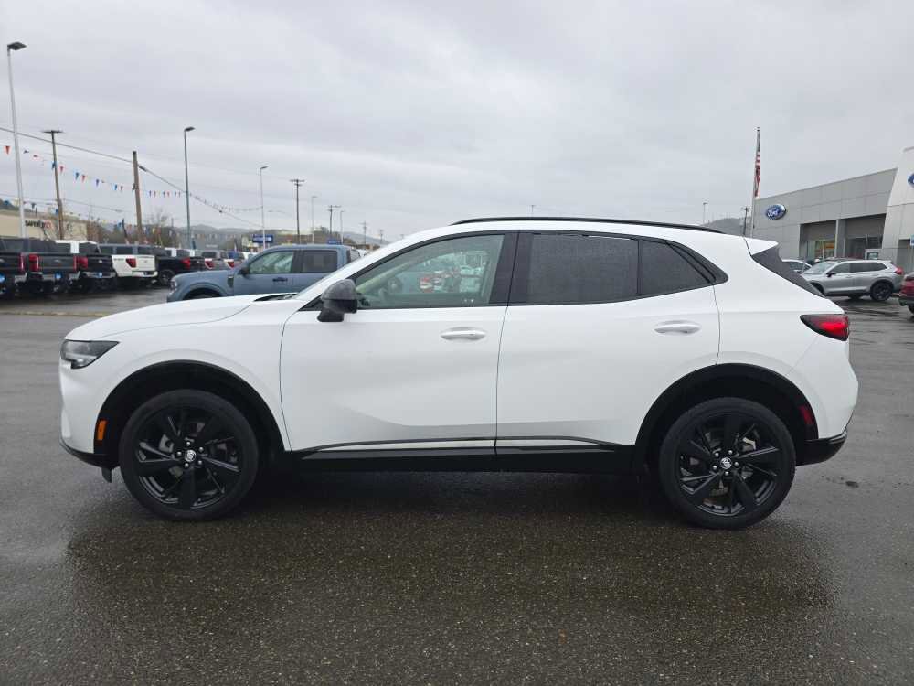 Used 2022 Buick Envision Preferred image 2