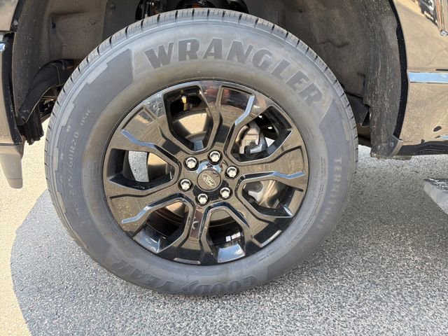 Certified 2022 Ford F150 Platinum w/ Equipment Group 701A High AWD/4WD image 16