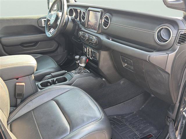 Used 2023 Jeep Wrangler Unlimited Sahara w/ Cold Weather Group AWD/4WD image 12