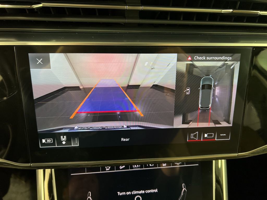 Used 2020 Audi Q7 3.0T Prestige image 13