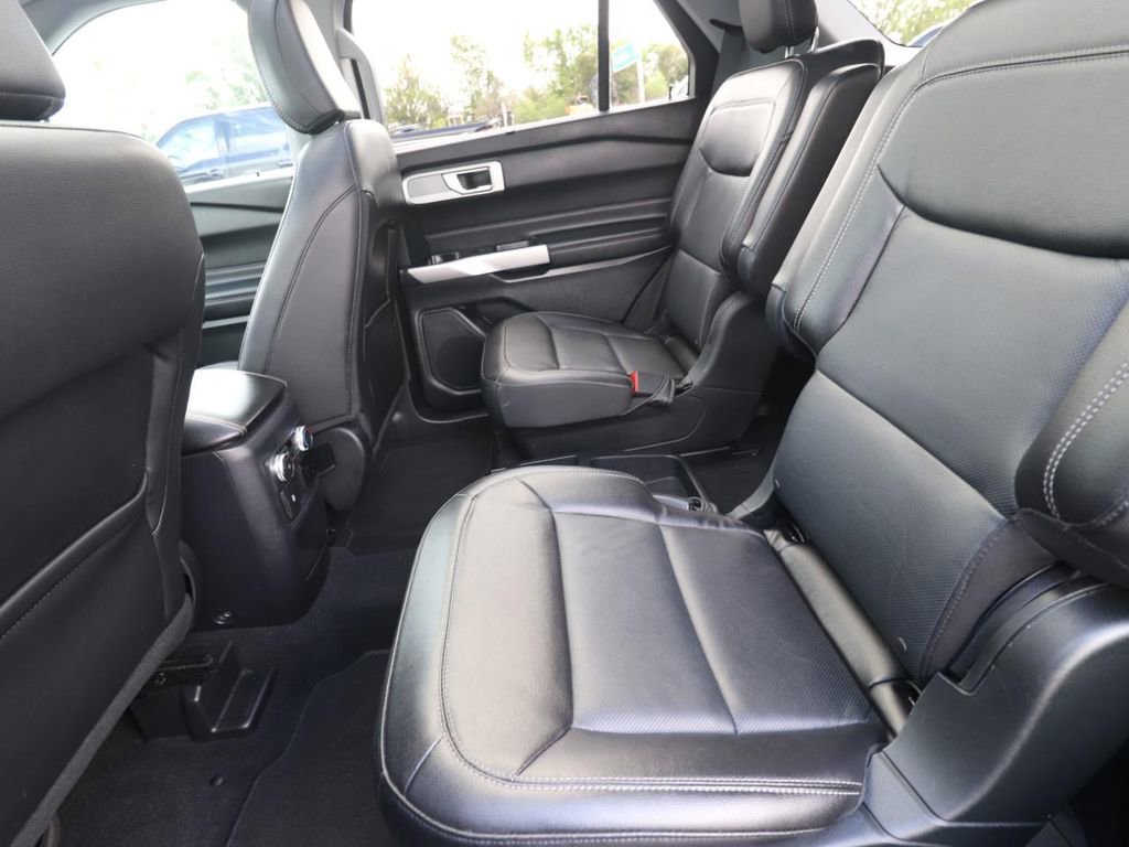 Certified 2021 Ford Explorer Limited w/ Equipment Group 301A image 14