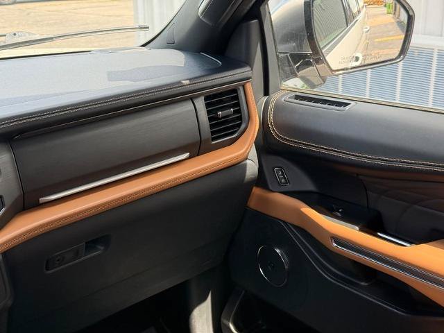 Certified 2023 Ford Expedition Max Platinum AWD/4WD image 15
