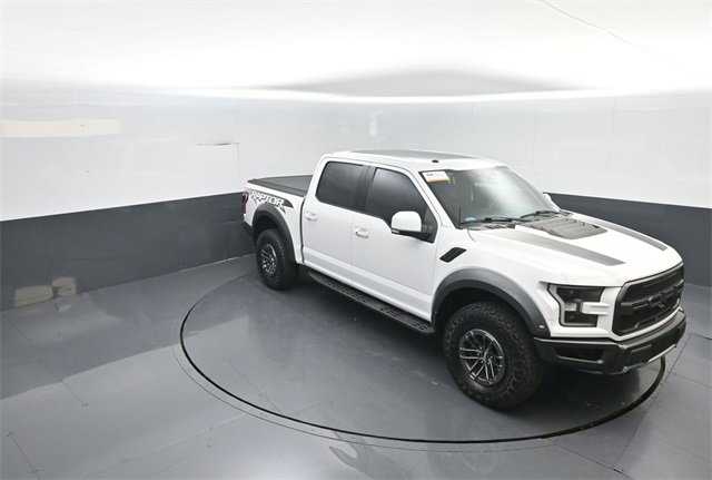 Certified 2018 Ford F150 Raptor w/ Equipment Group 802A Luxury image 18