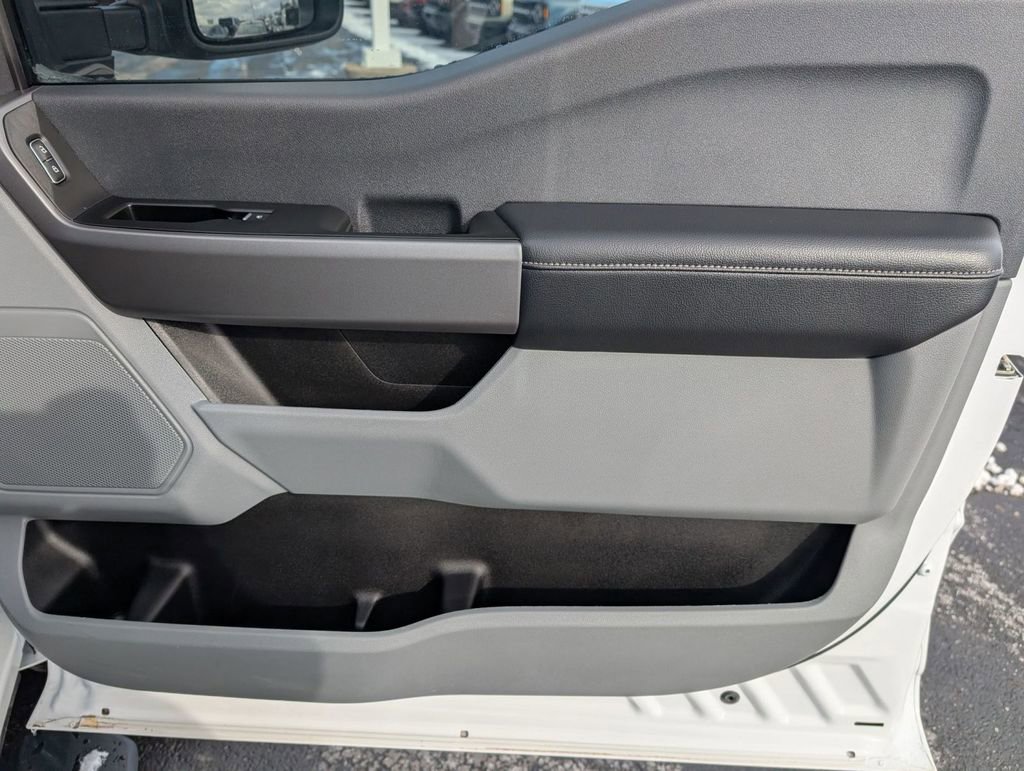 Certified 2025 Ford F350 XLT image 46