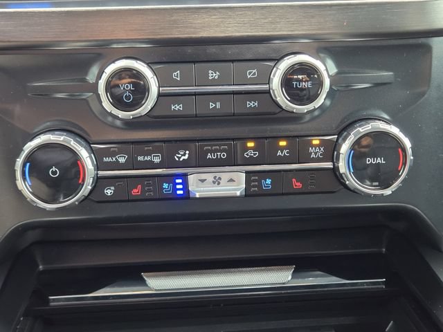 Certified 2024 Ford F250 Lariat w/ Lariat Ultimate Package AWD/4WD image 18
