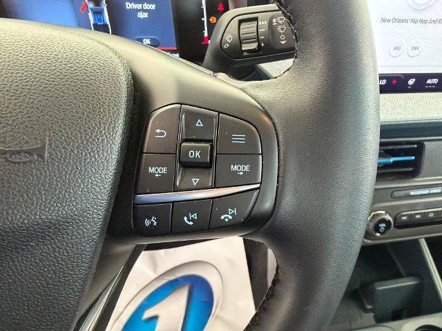 Certified 2025 Ford Maverick XLT w/ XLT Luxury Package FWD image 14