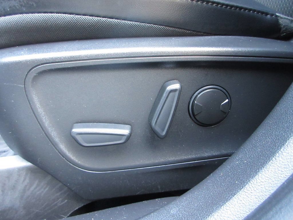 Certified 2023 Ford Escape ST-Line FWD image 12