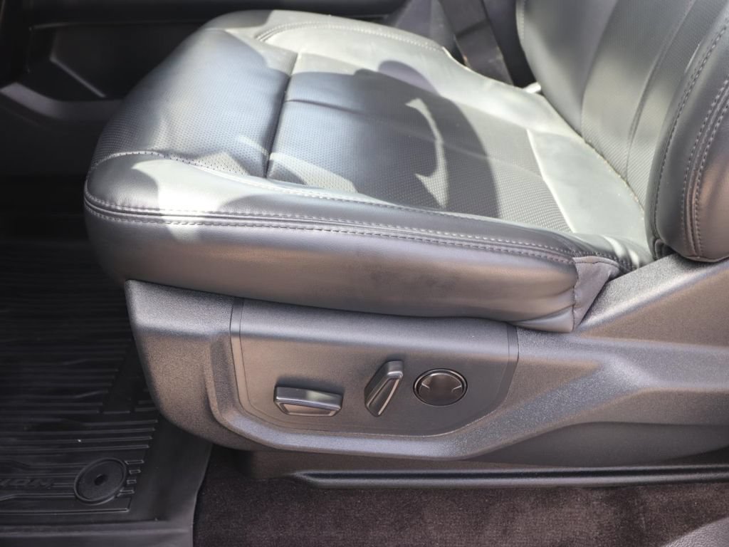 Certified 2022 Ford Expedition XLT RWD image 19