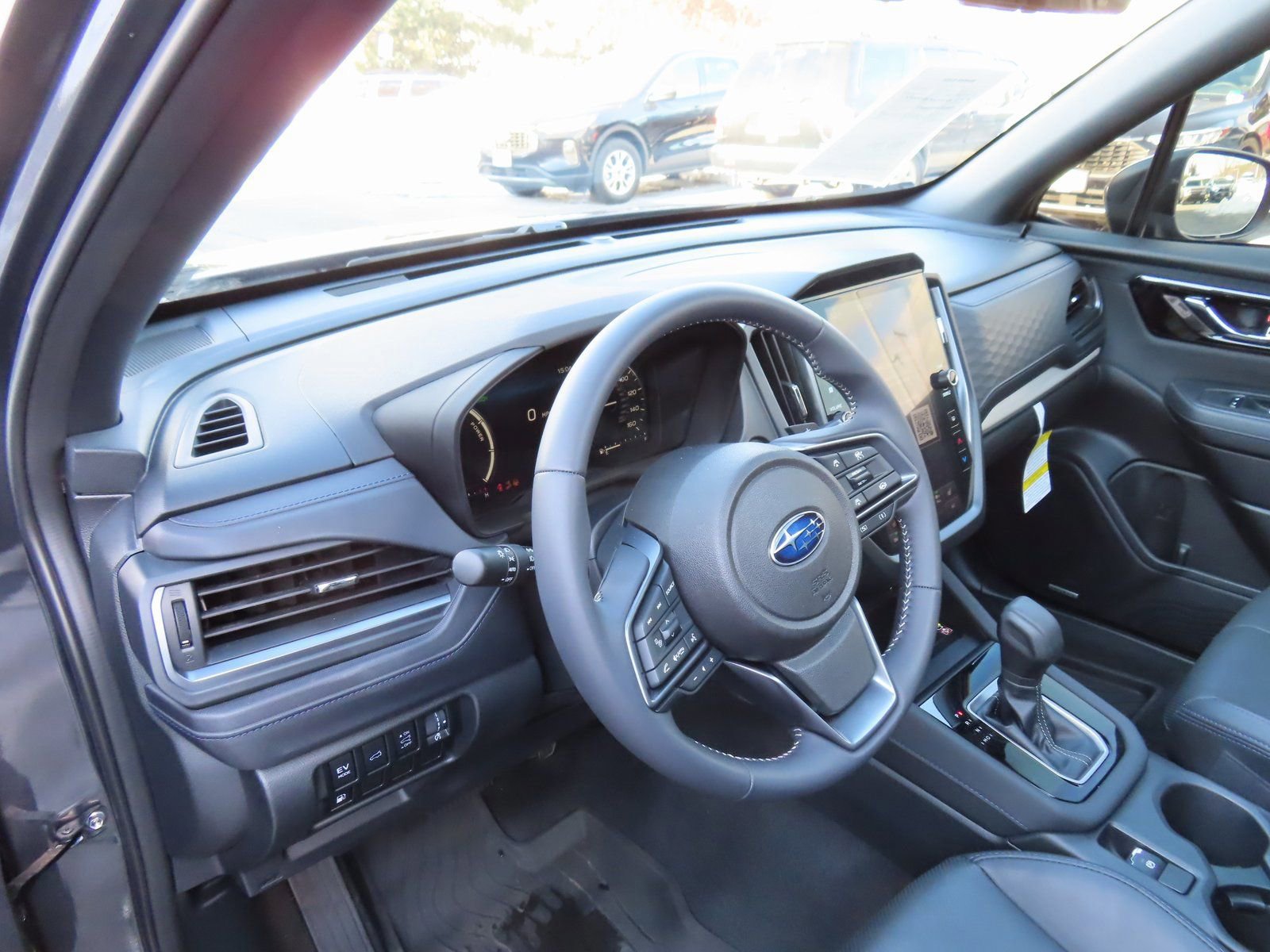 Used 2025 Subaru Forester Limited w/ Popular Package image 15