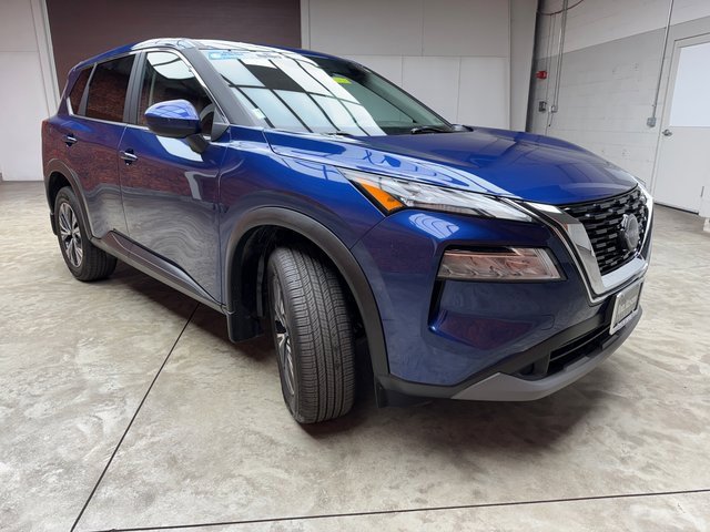 Used 2023 Nissan Rogue SV image 7