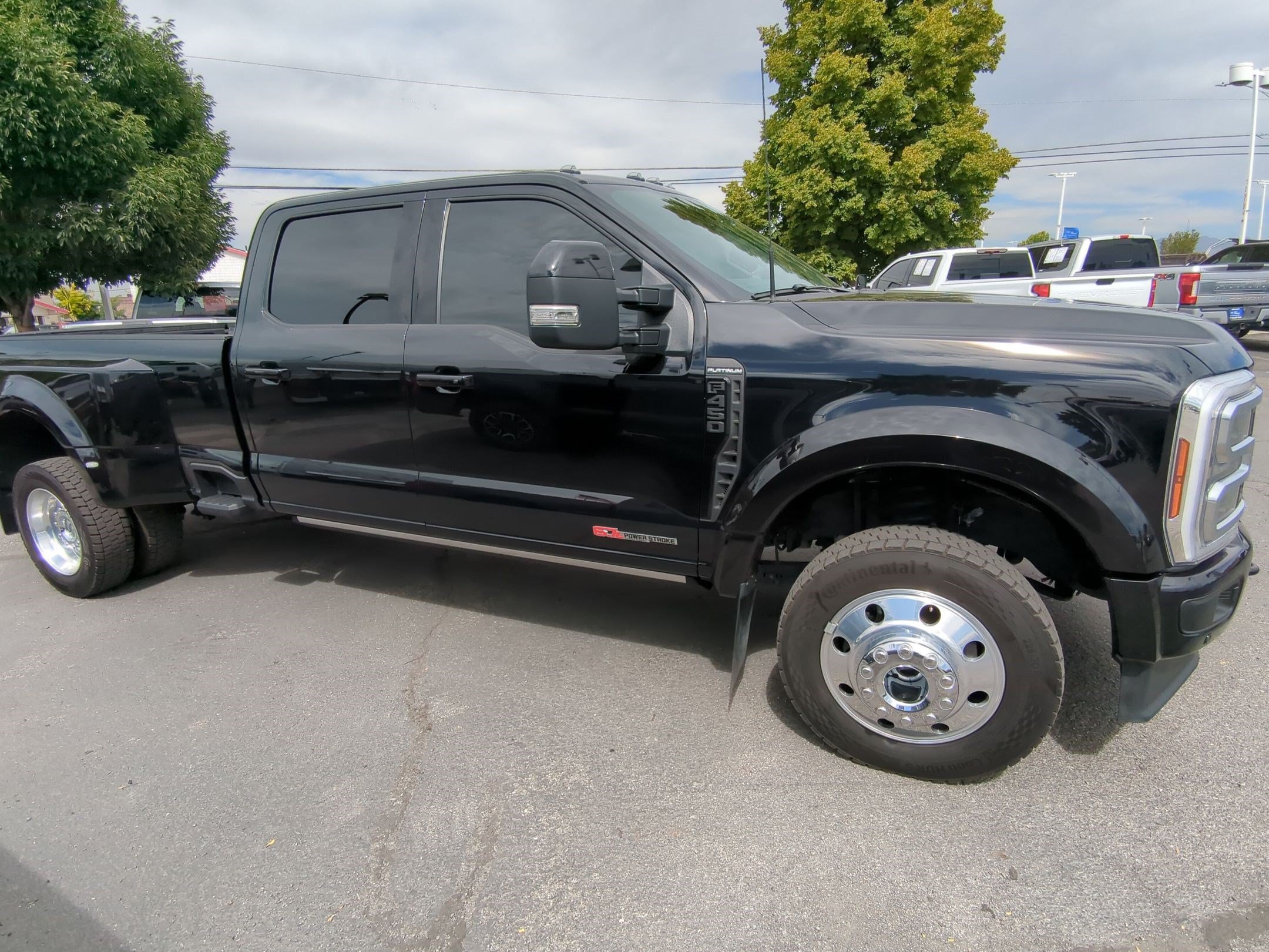 Certified 2026 Ford F450 Platinum w/ FX4 Off-Road Package AWD/4WD image 2