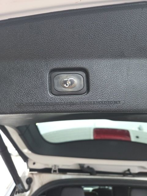 Certified 2019 Ford Explorer XLT w/ Equipment Group 202A image 10