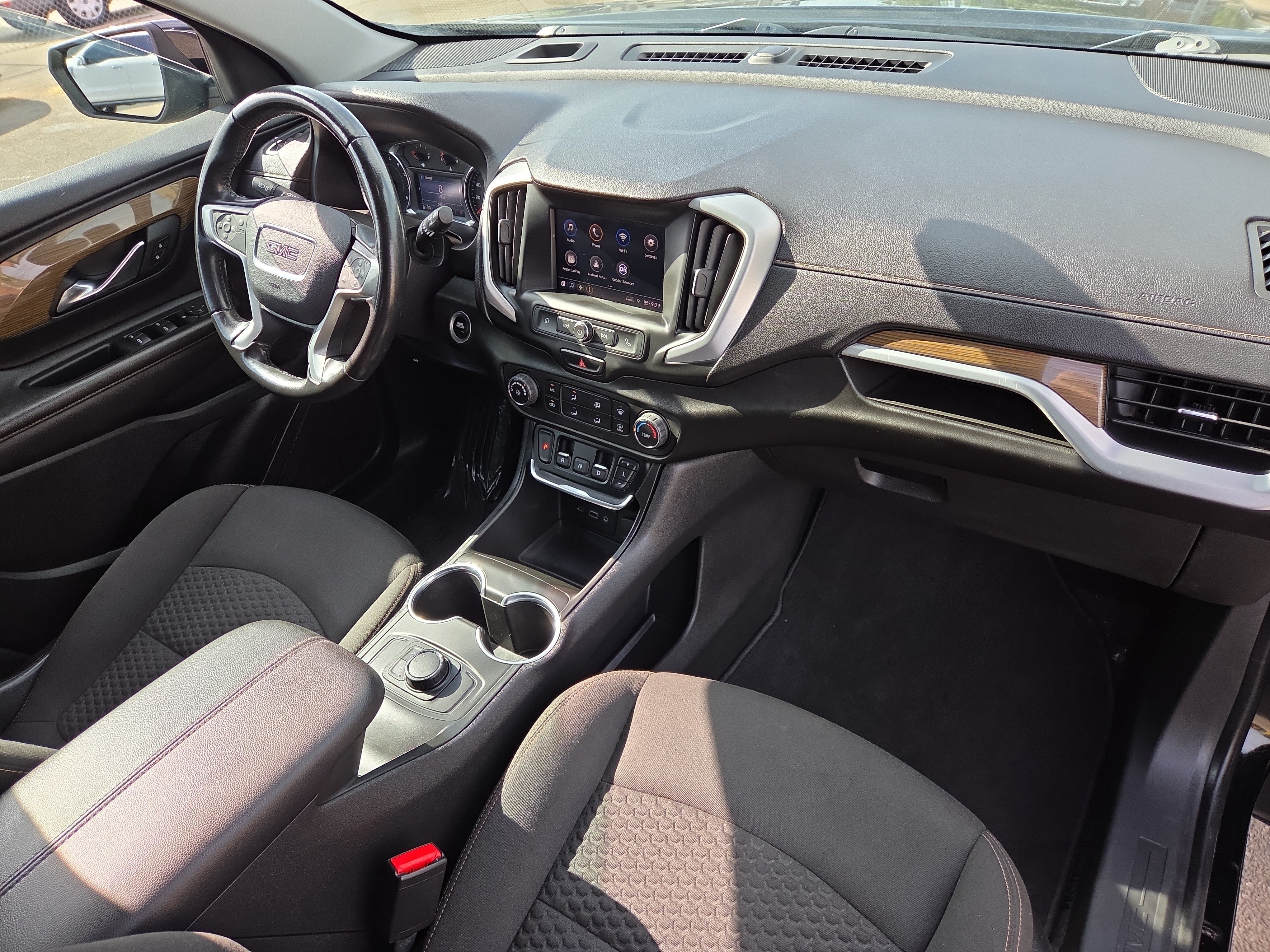 Used 2020 GMC Terrain SLE FWD image 16