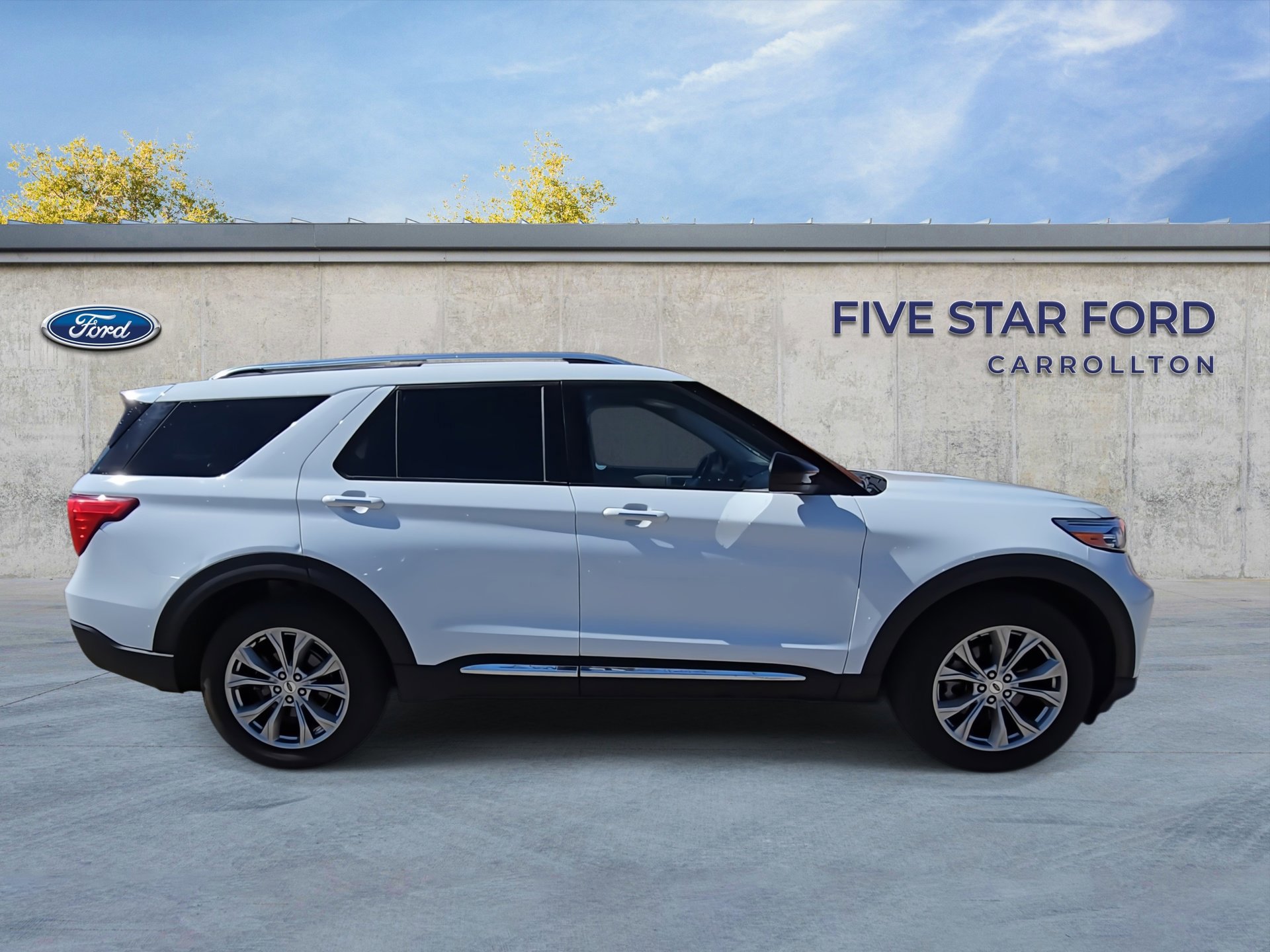 Certified 2024 Ford Explorer Limited image 6