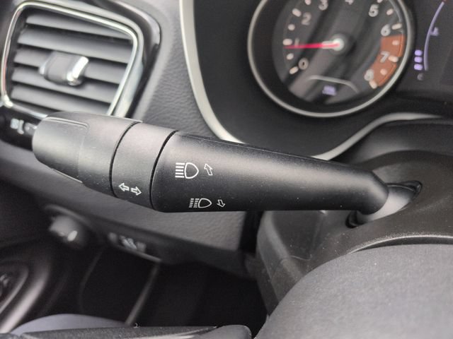 Used 2019 Jeep Compass Latitude FWD image 34