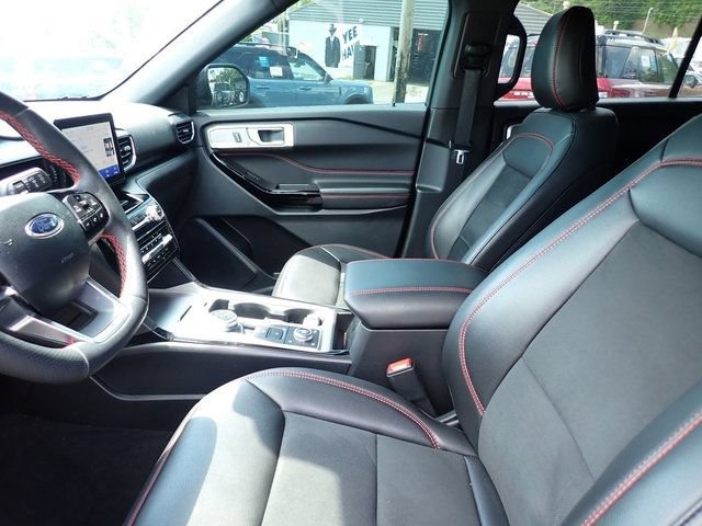 Certified 2024 Ford Explorer ST-Line w/ Class IV Trailer Tow Package AWD/4WD image 18