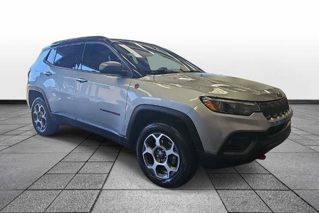 Used 2022 Jeep Compass Trailhawk w/ Trailhawk Elite Group AWD/4WD image 3