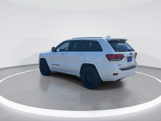 Used 2020 Jeep Grand Cherokee Altitude AWD/4WD image 5