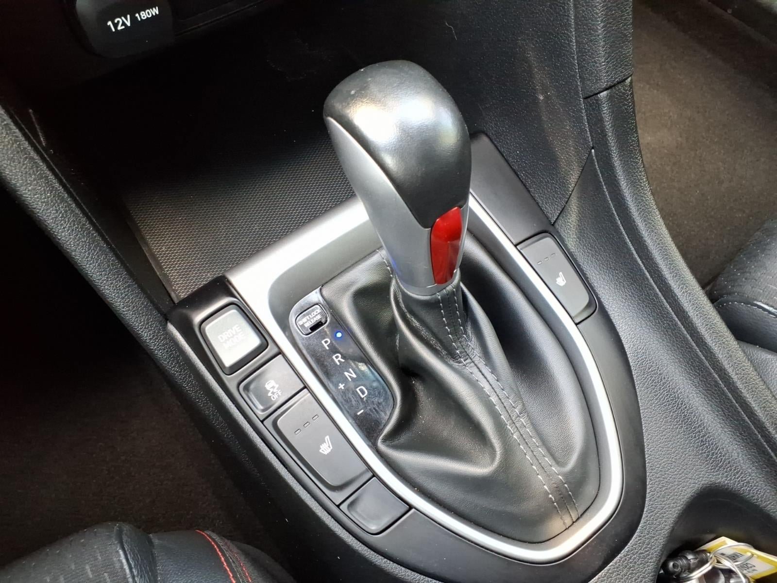 Used 2019 Hyundai Veloster Turbo FWD image 26