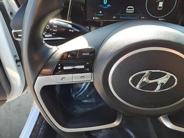 Used 2021 Hyundai Elantra SEL w/ Convenience + Premium Package image 25