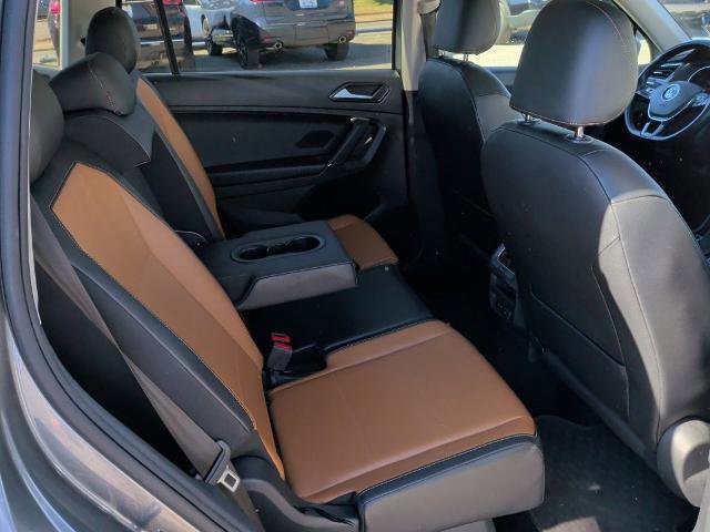 Used 2018 Volkswagen Tiguan SE w/ Panoramic Sunroof Package image 20