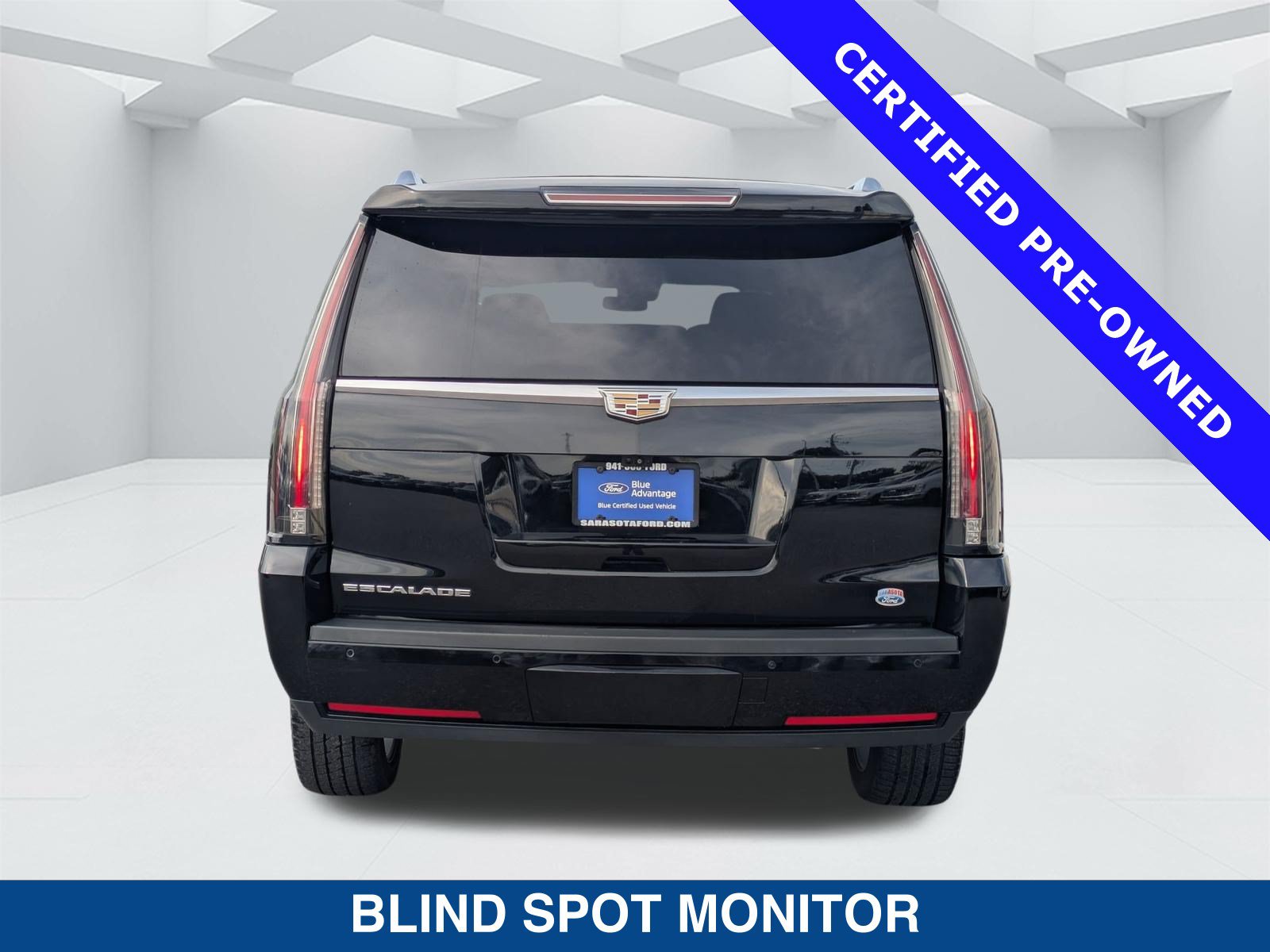 Used 2020 Cadillac Escalade ESV Premium Luxury AWD/4WD image 6