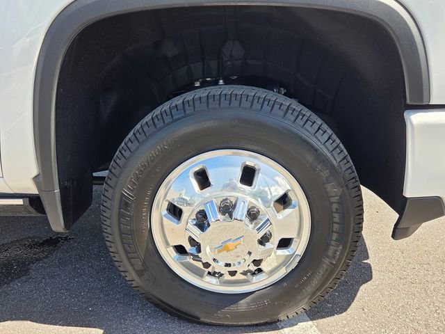 Used 2025 Chevrolet Silverado 3500 High Country w/ Technology Package image 12