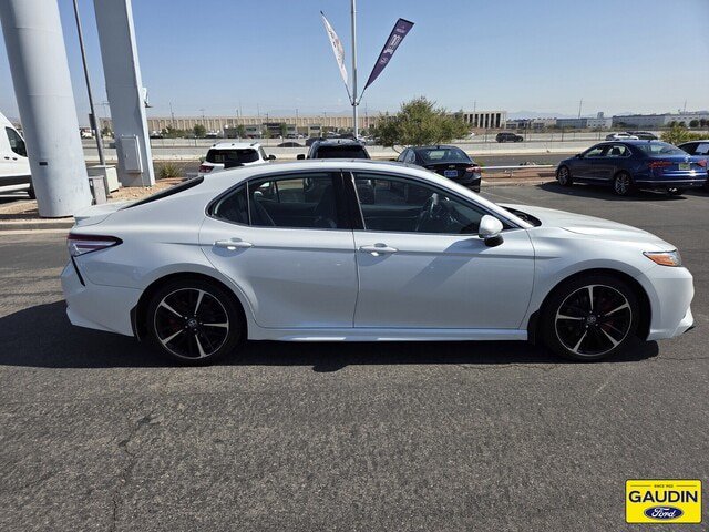 Used 2020 Toyota Camry XSE FWD image 8