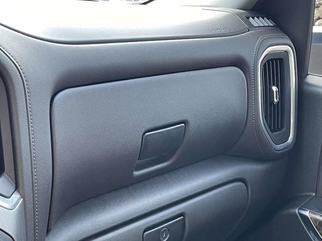 Used 2022 GMC Sierra 3500 Denali w/ Denali Ultimate Package AWD/4WD image 33