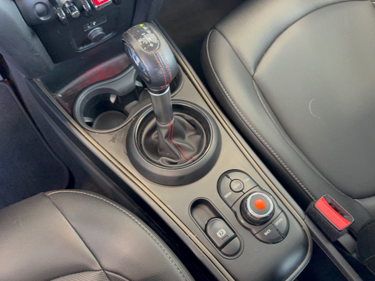 Used 2019 MINI Cooper Countryman S w/ Premium Package FWD image 21