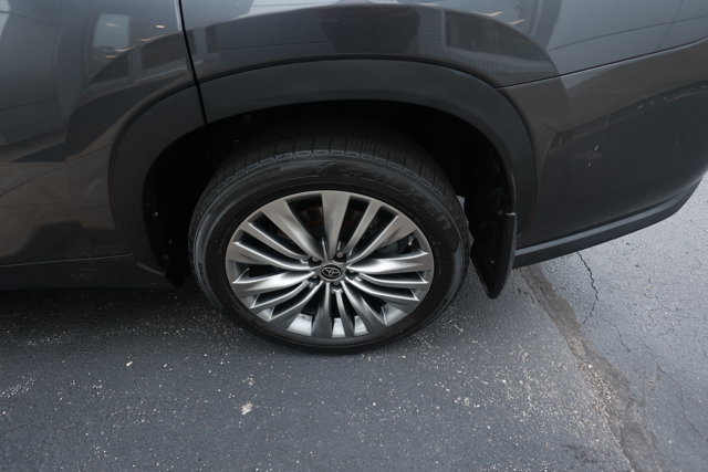 Used 2021 Toyota Highlander Platinum AWD/4WD image 8
