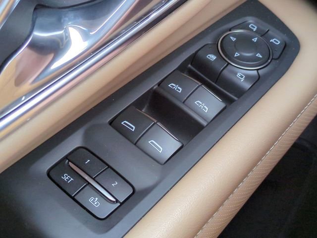 Used 2021 Chevrolet Tahoe Premier AWD/4WD image 23