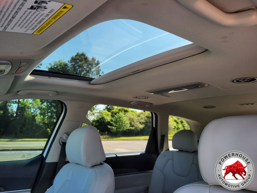 Used 2024 Kia Telluride EX w/ EX Captain's Chair Package FWD image 26