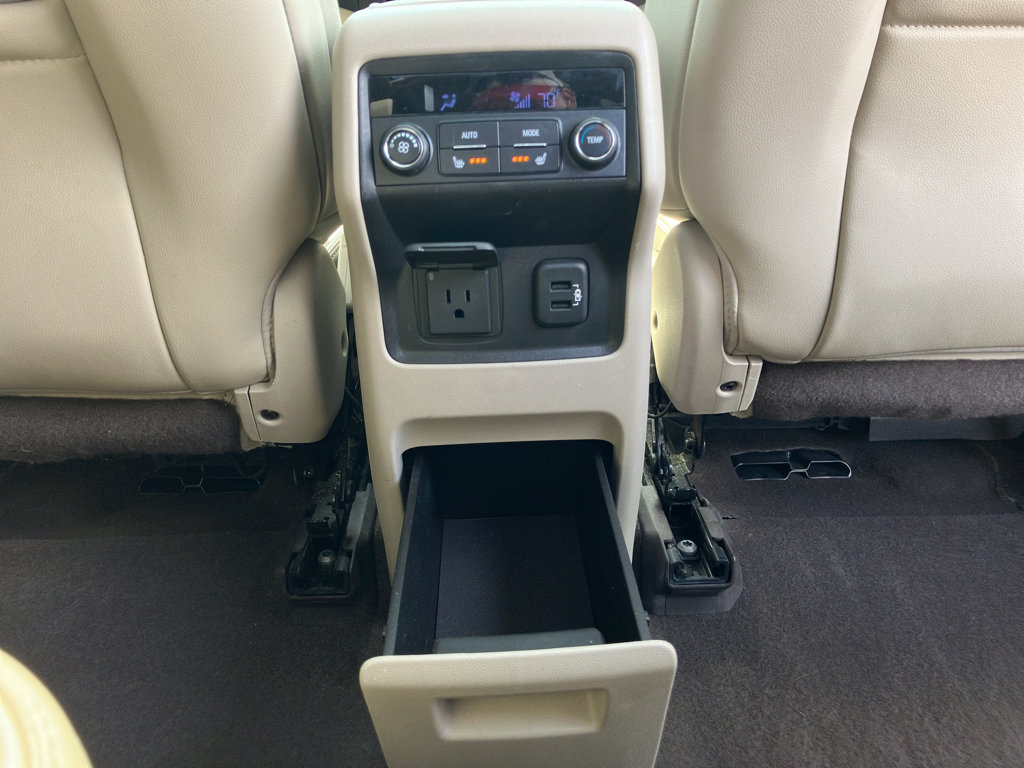 Used 2019 GMC Acadia Denali w/ Technology Package AWD/4WD image 33