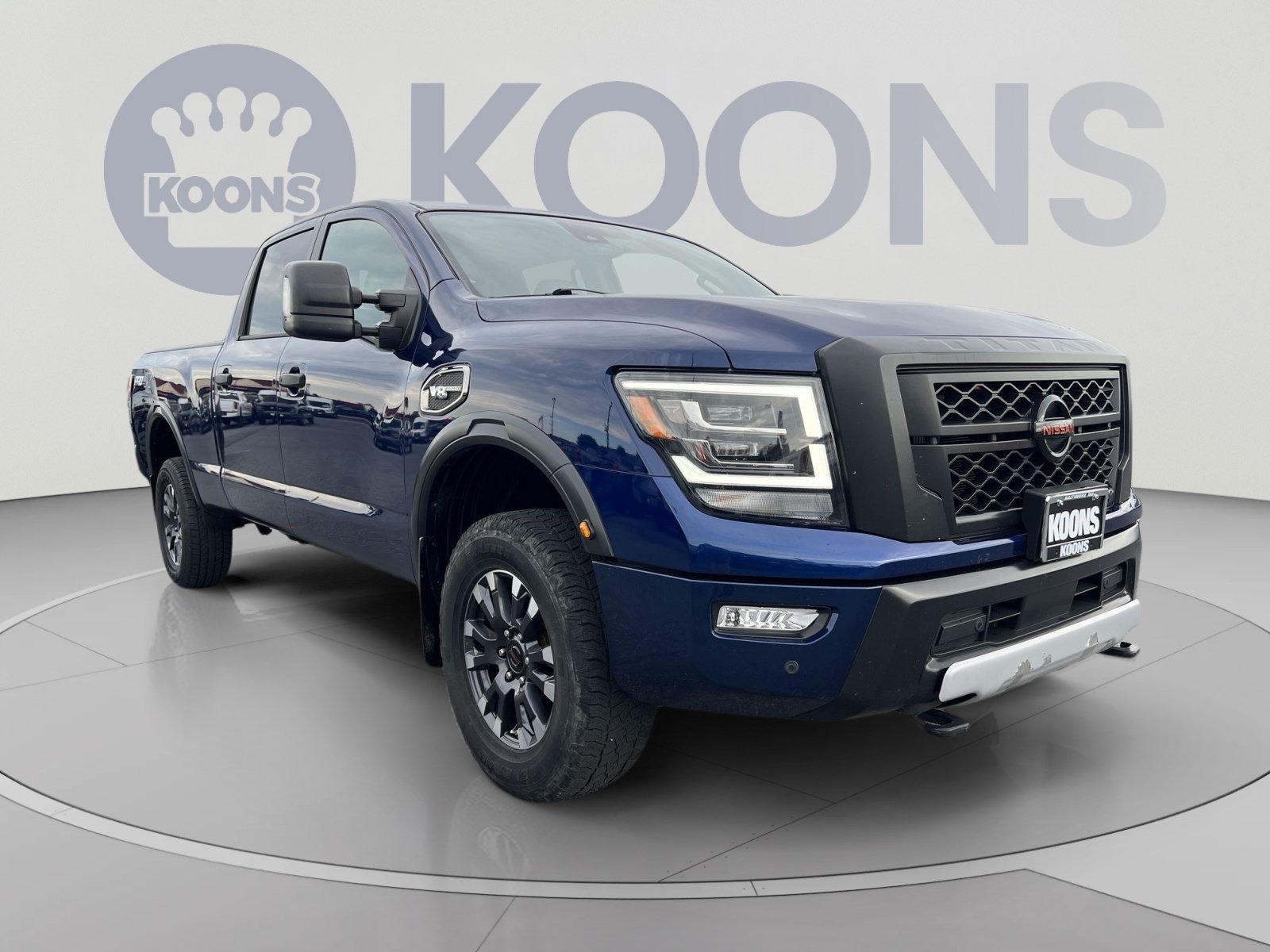 Used 2022 Nissan Titan PRO-4X AWD/4WD image 10