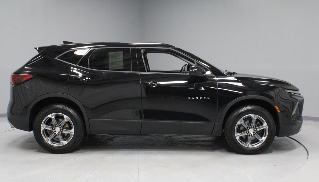 Used 2024 Chevrolet Blazer LT w/ Driver Confidence Package FWD image 11