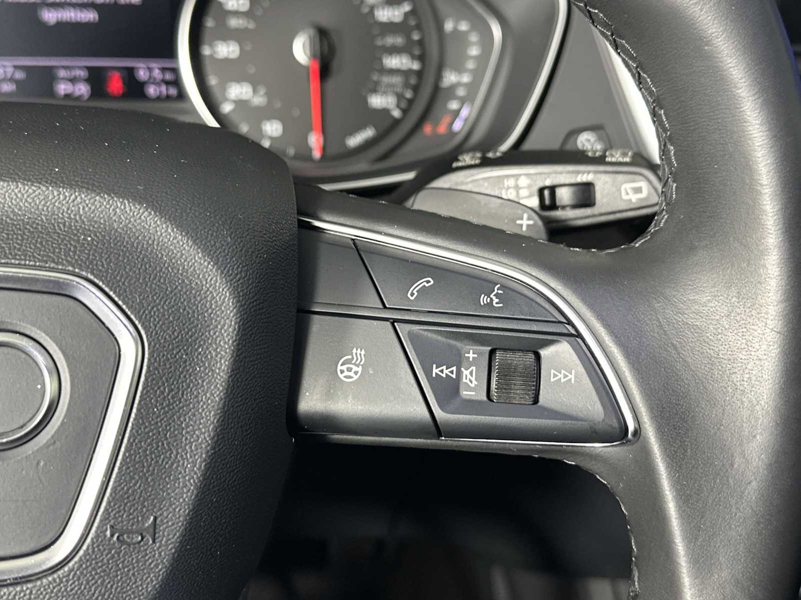 Used 2023 Audi Q5 2.0T Premium w/ Convenience Package image 21