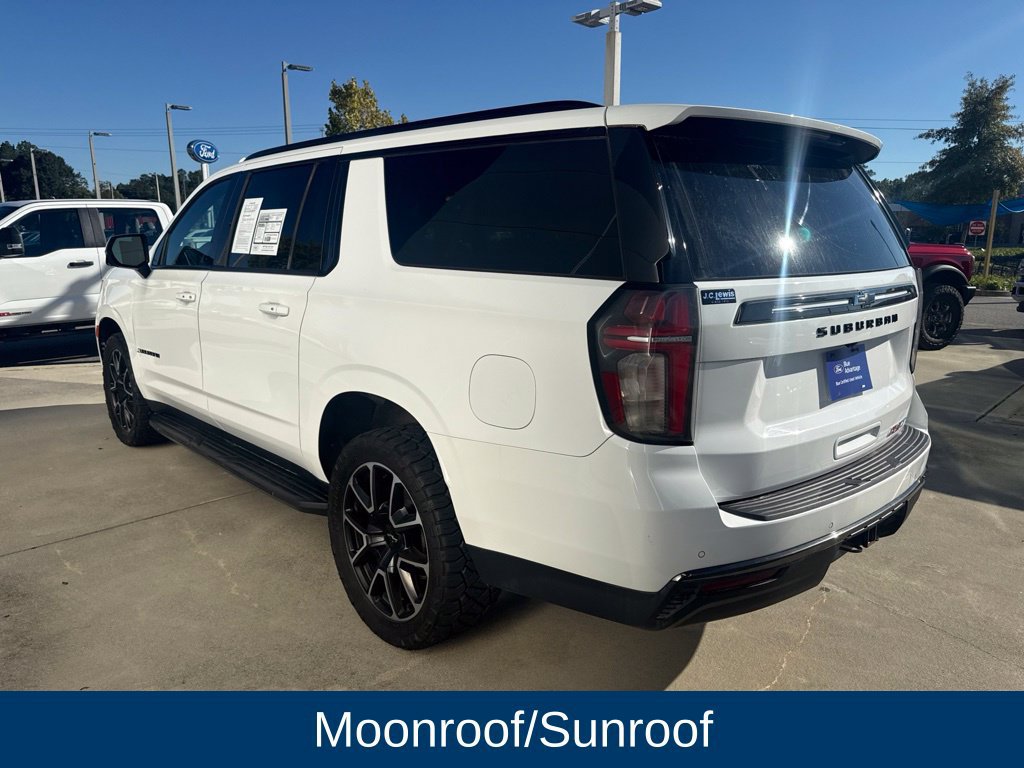 Used 2022 Chevrolet Suburban RST w/ Luxury Package AWD/4WD image 4