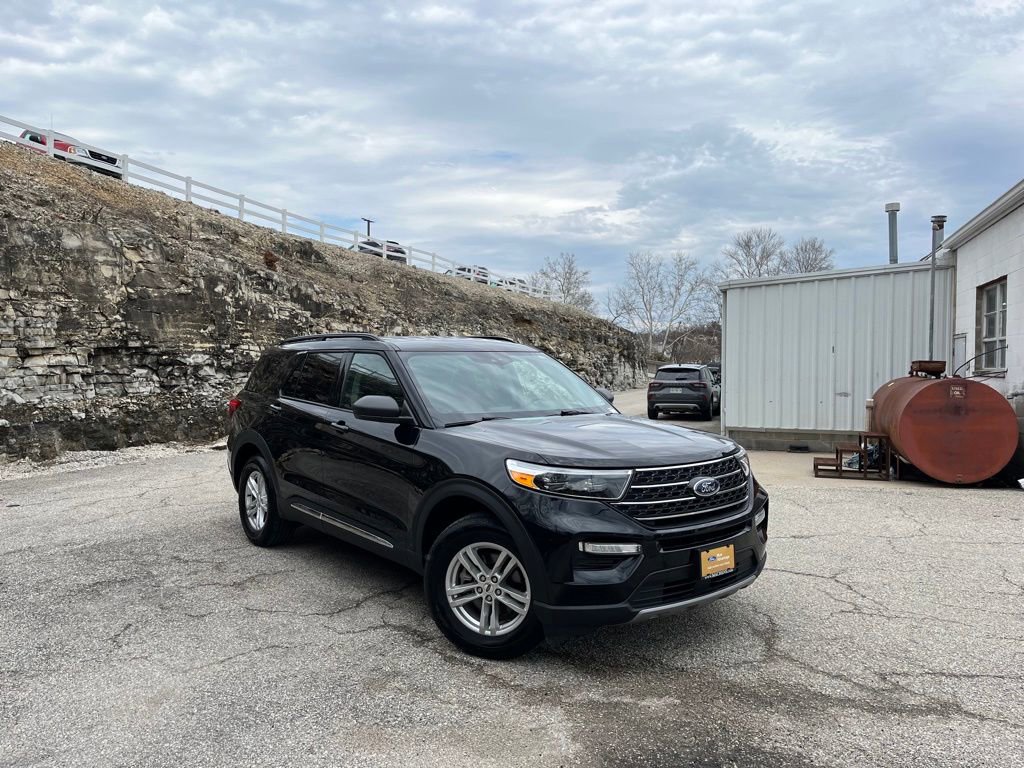 Certified 2023 Ford Explorer XLT w/ Equipment Group 202A