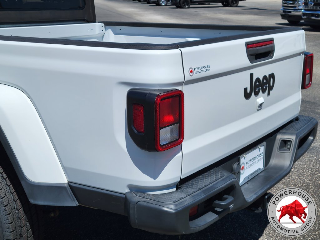 Used 2022 Jeep Gladiator Sport AWD/4WD image 13